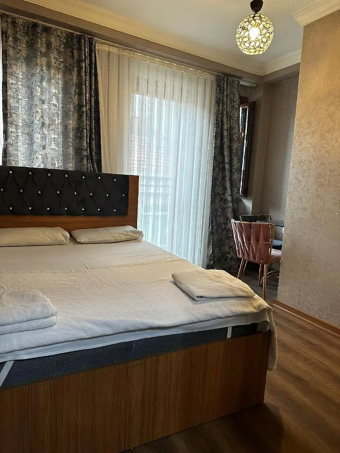 Eyuep Kral Small Suit Provincia di Provincia di Istanbul Ostello