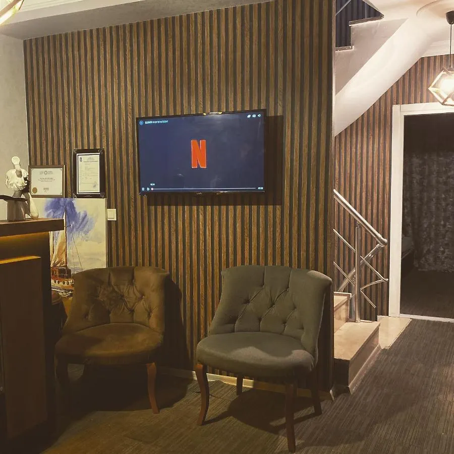 Eyüp Kral Small Suit İstanbul