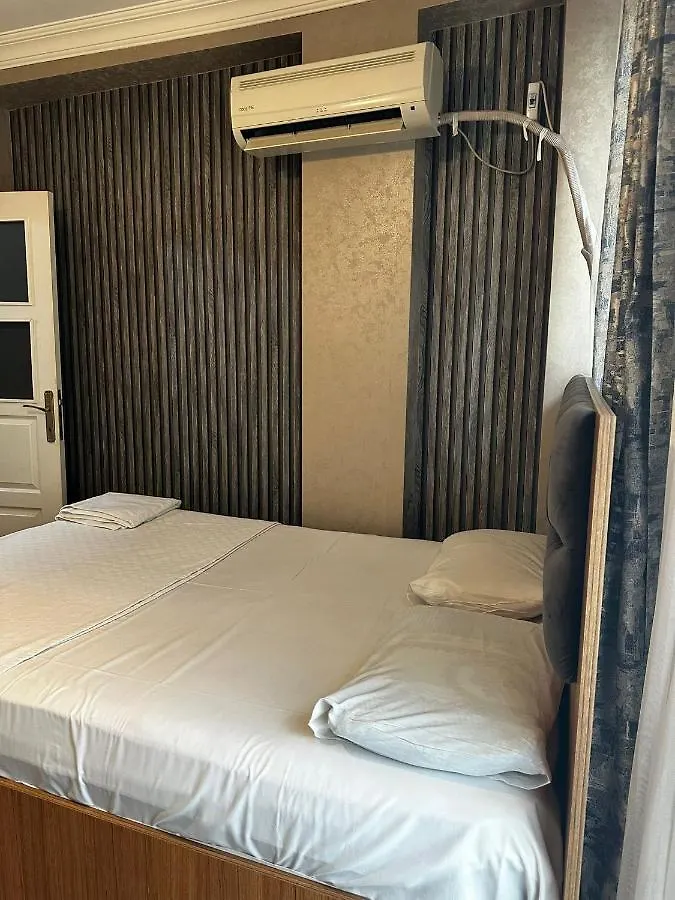 Eyuep Kral Small Suit Provincia di Provincia di Istanbul
